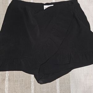 Mimi Chica Black Ruffle Skort